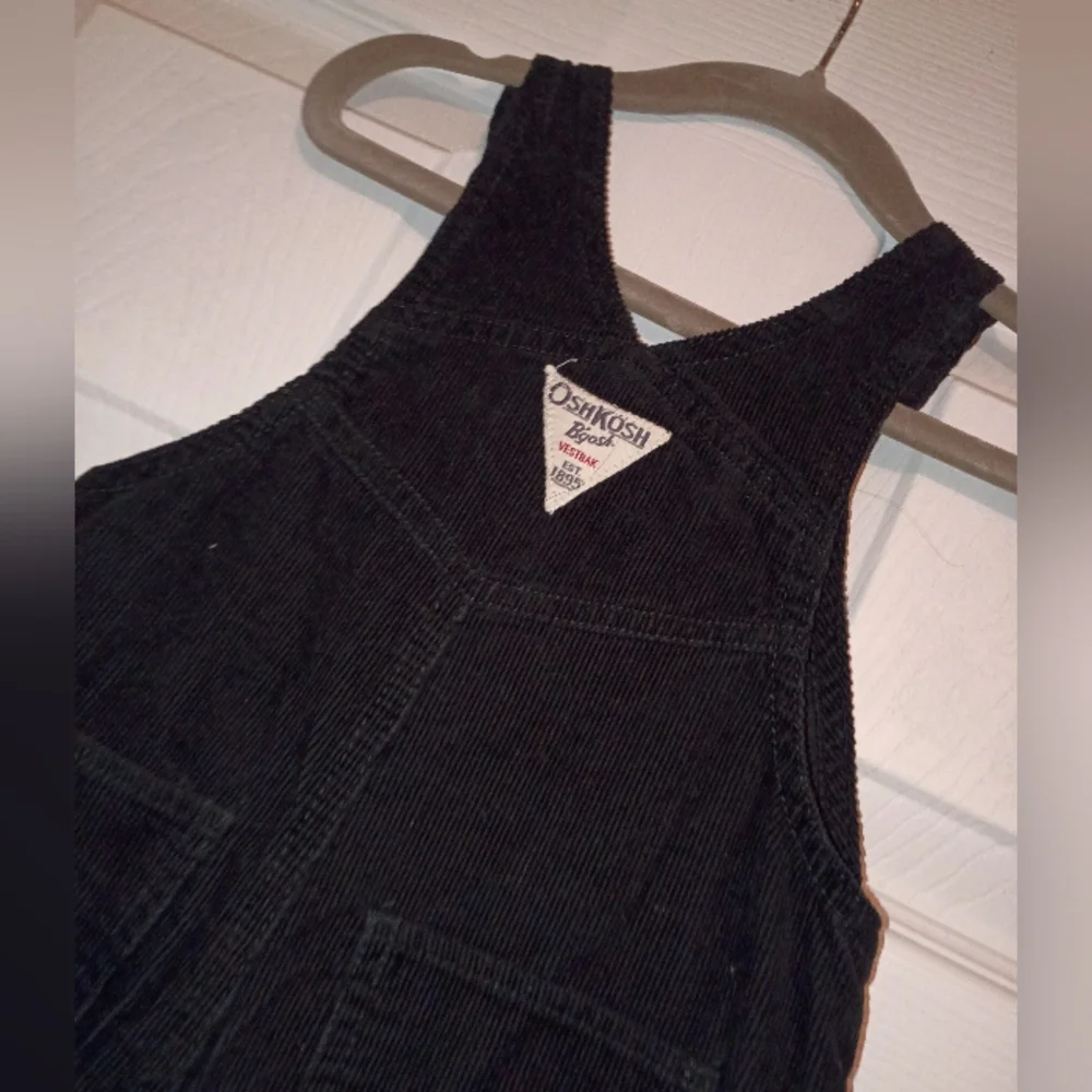 OshKosh B'gosh Toddler Girl Black Corduroy Overalls Size 18 Months
